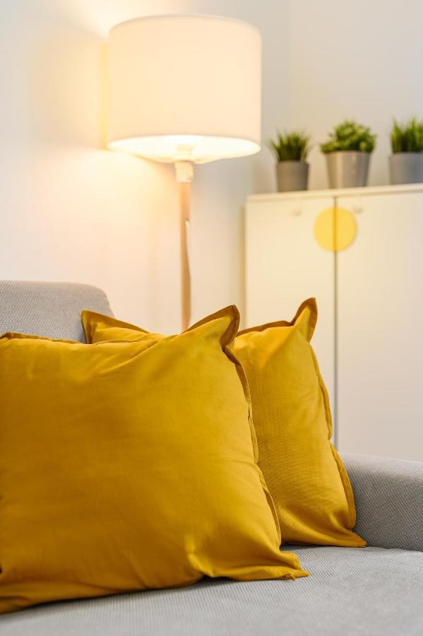 Insubria 8-3Dx - Monolocale Cool Appartement Milaan Buitenkant foto